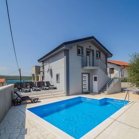 Villa With Amazing View And A Private Pool, Susnjar 1 Kruševo Exterior foto